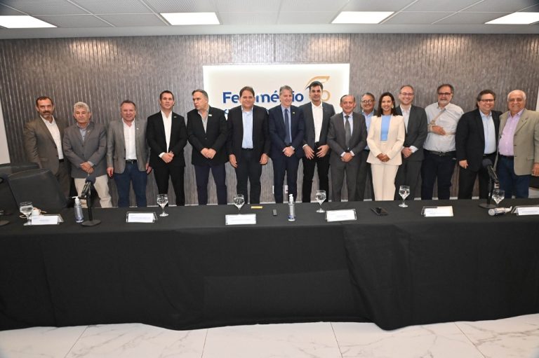 fcdl go acompanha lancamento da 2 expo fecomercio